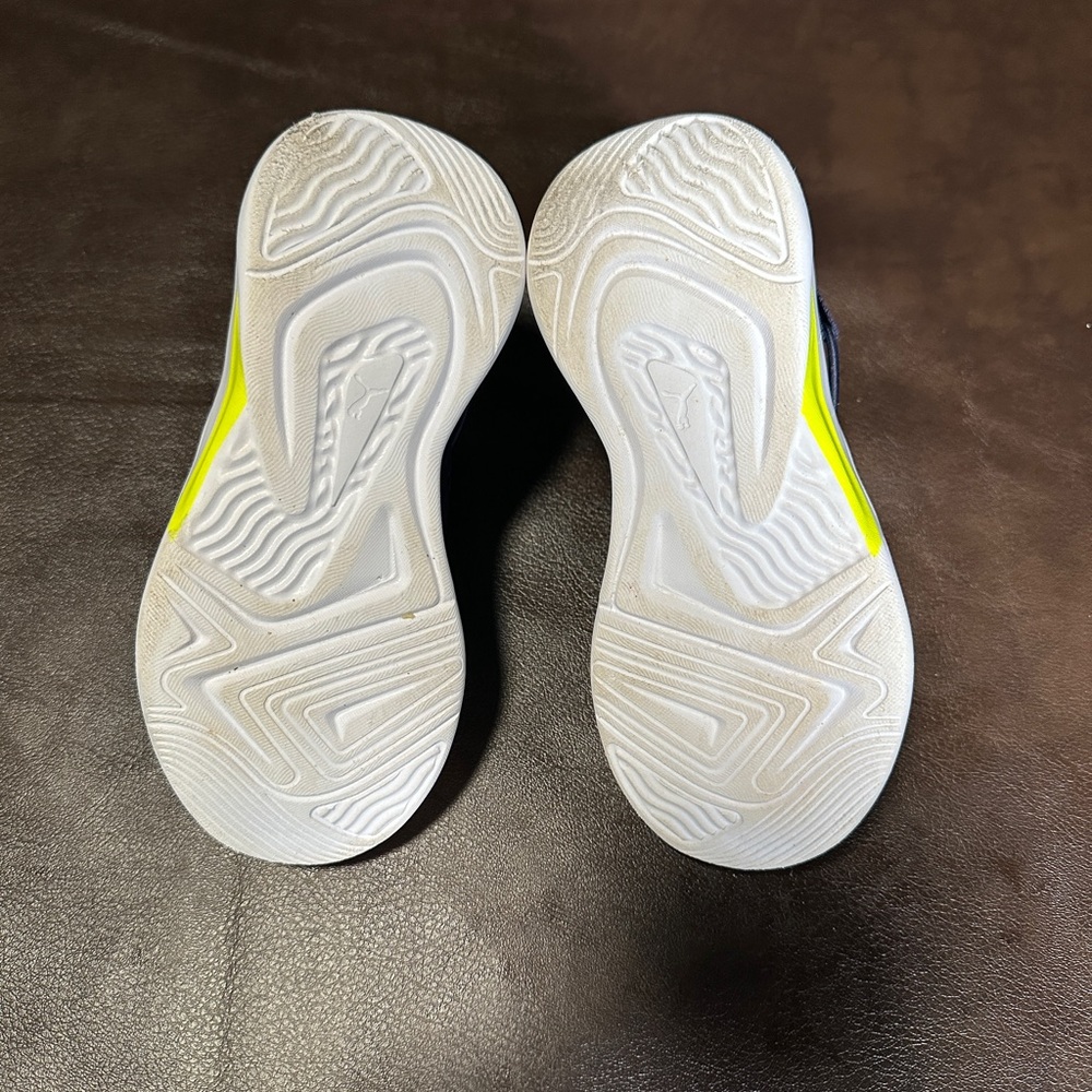 PUMA
Rift Slip On Pop Kids Shoes - Picture 5 of 6